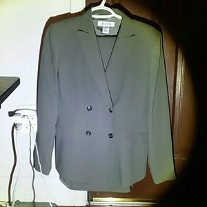Alfani womans pants suit